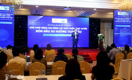 Sanayi ve Ticaret Bakanlığı tarafından Haziran 2024'te düzenlenen işletmeler için çevrimiçi ihracat kapasitesinin artırılmasına yönelik bir çalıştay. Fotoğraf: H.Quan