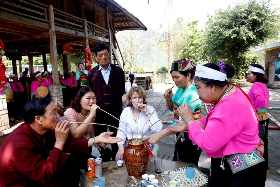 Tour du lịch mới Mường Tour - Động Thiên Hà