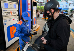 gasoline1 622.jpg