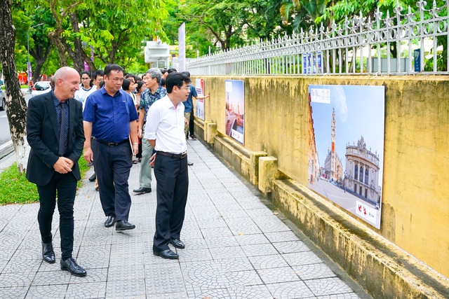 Khám phá nước Pháp qua triển lãm ảnh "Hướng tới Thế vận hội Paris 2024" - Ảnh 1.