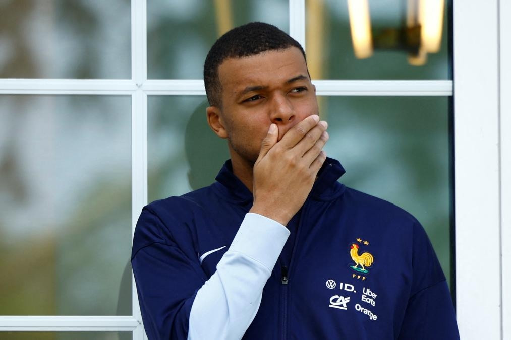 Mbappe và tuyển Pháp rủ nhau đổ bệnh trước trận ra quân EURO 2024