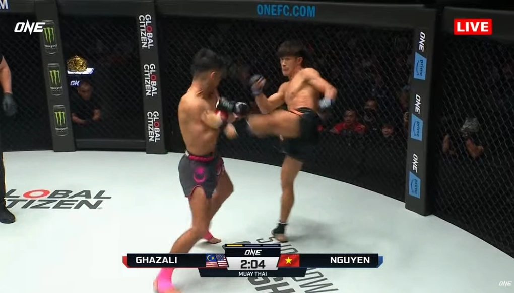 Nguyễn Trần Duy Nhất hạ gục thần đồng 17 tuổi nghẹt thở ở ONE Championship - 1