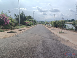 W-បំណុលសាធារណៈ 2.jpg