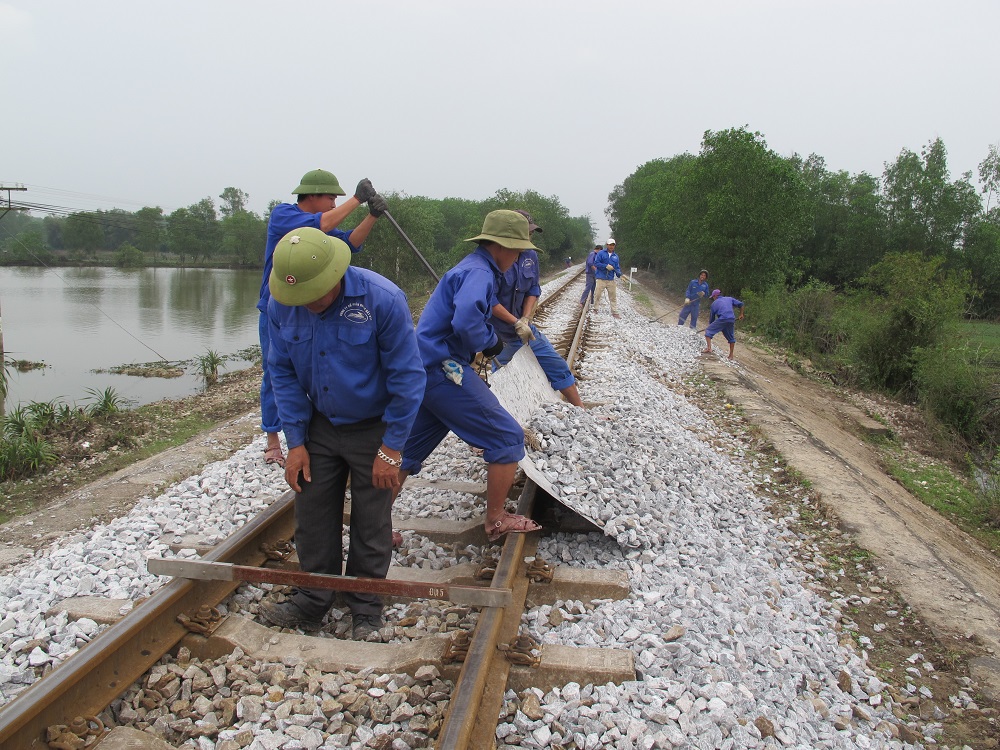 Bộ GTVT hướng dẫn định giá dịch vụ bảo trì đường sắt - Ảnh 1.