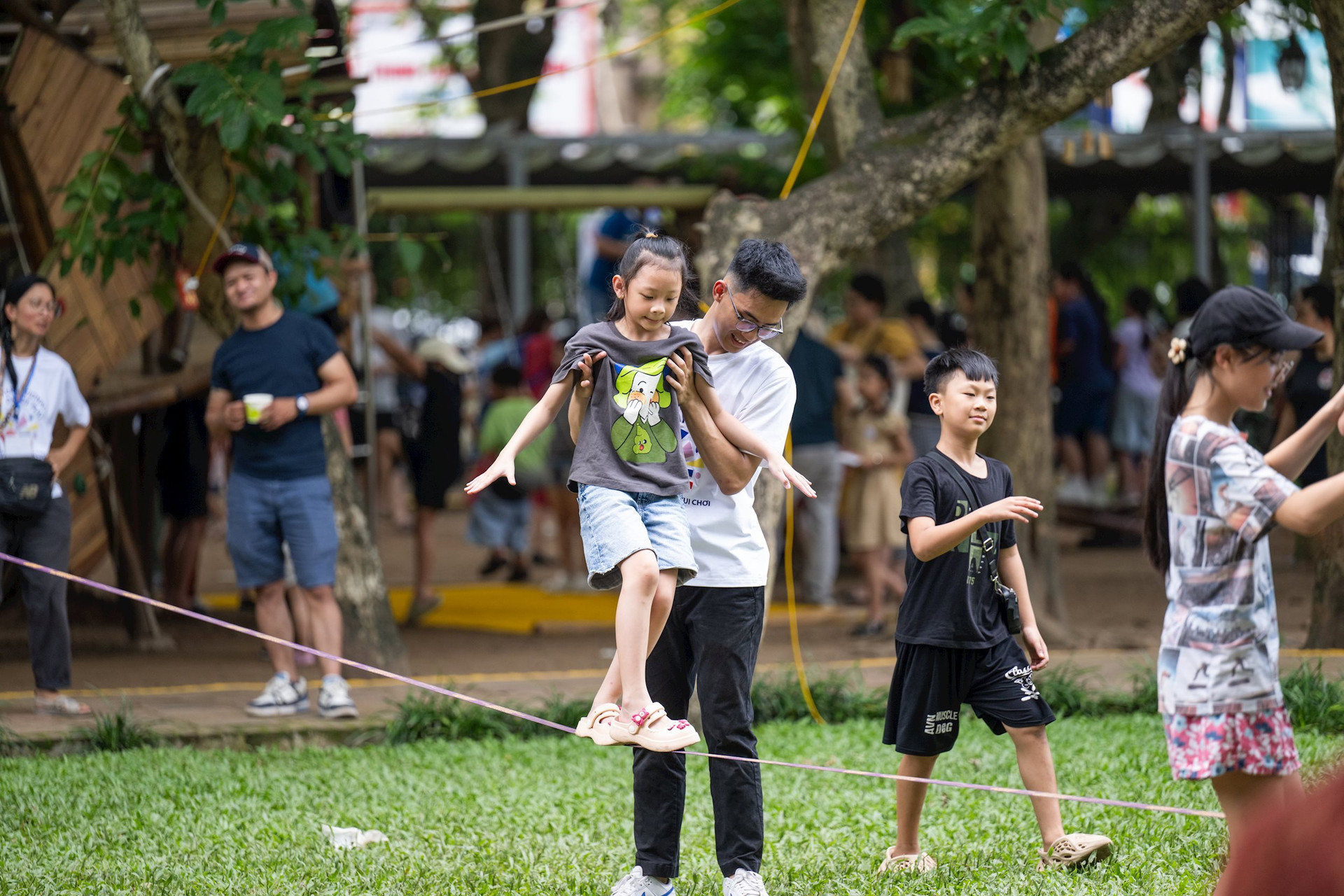 tre em thich thu tham gia ngay hoi vui choi danh cho tre em tai ha noi hinh 1