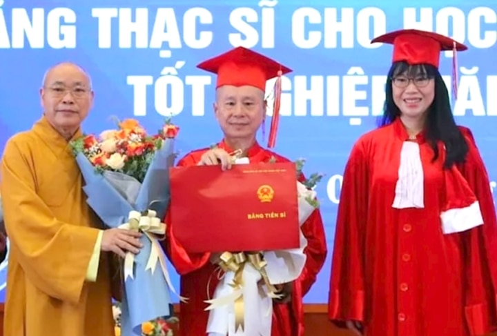 Vụ bằng tốt nghiệp THPT của thượng tọa Thích Chân Quang: Bộ GD-ĐT đang khẩn trương xác minh- Ảnh 1.