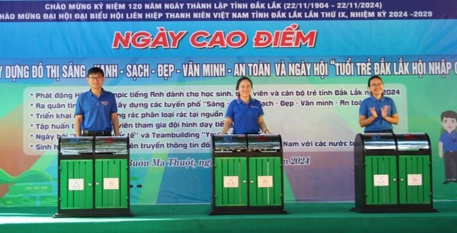 Tuổi trẻ Đắk Lắk cao điểm tình nguyện vì văn minh đô thị ảnh 1