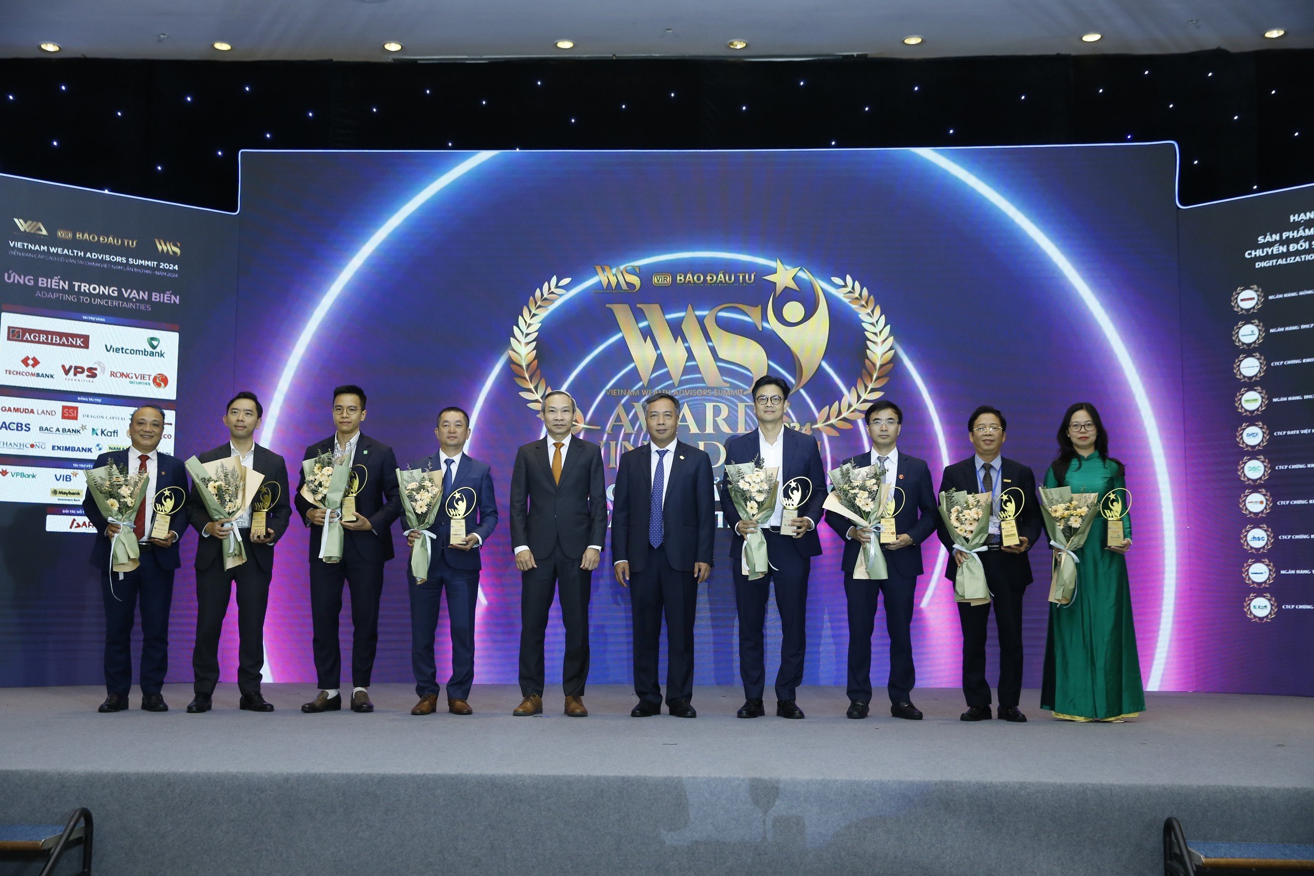 Vietcombank: Tiếp tục được vinh danh “sản phẩm công nghệ và chuyển đổi số tiêu biểu 2024” 