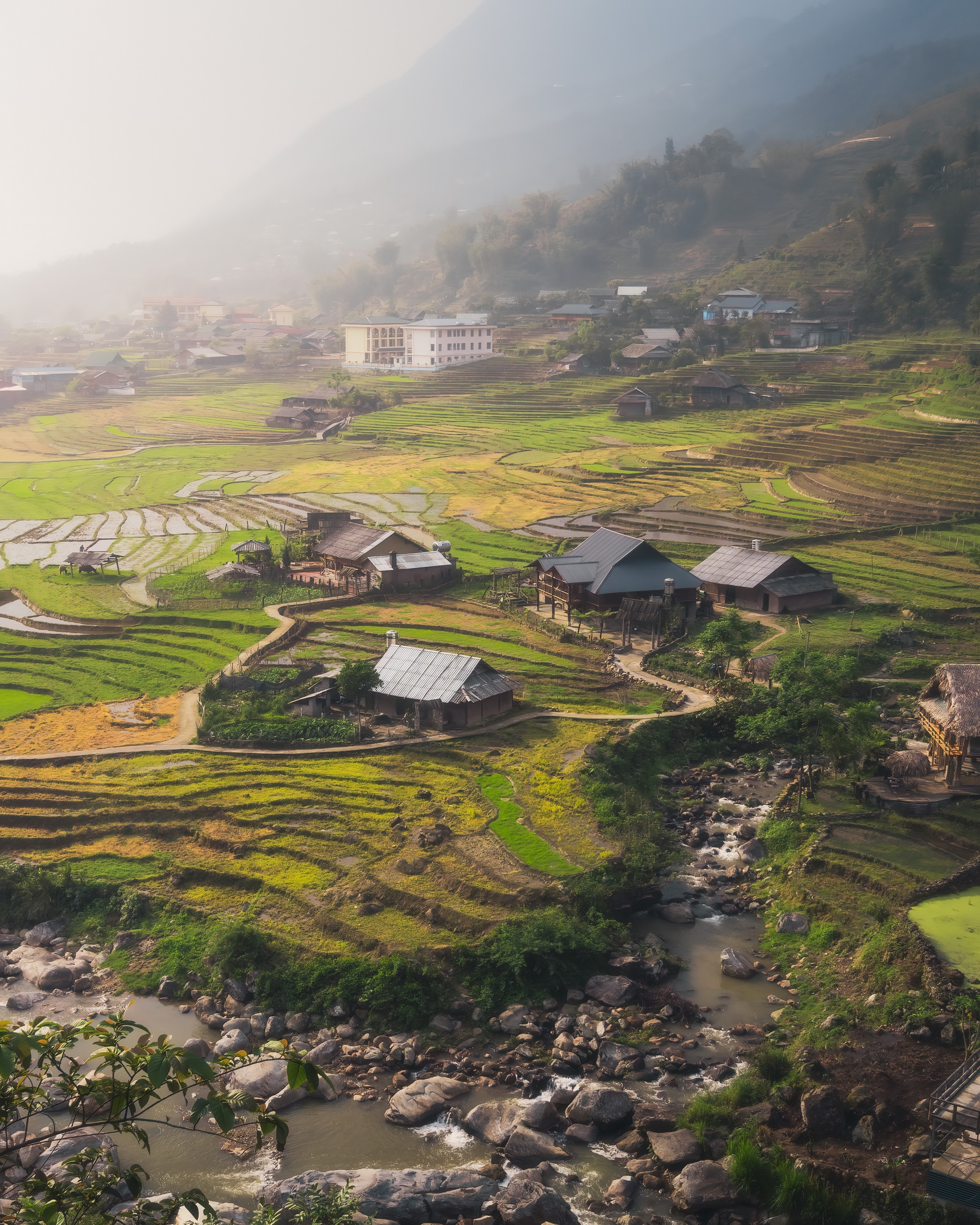 Một ngôi làng ở Sa Pa - Ảnh: HARRY BRADLEY