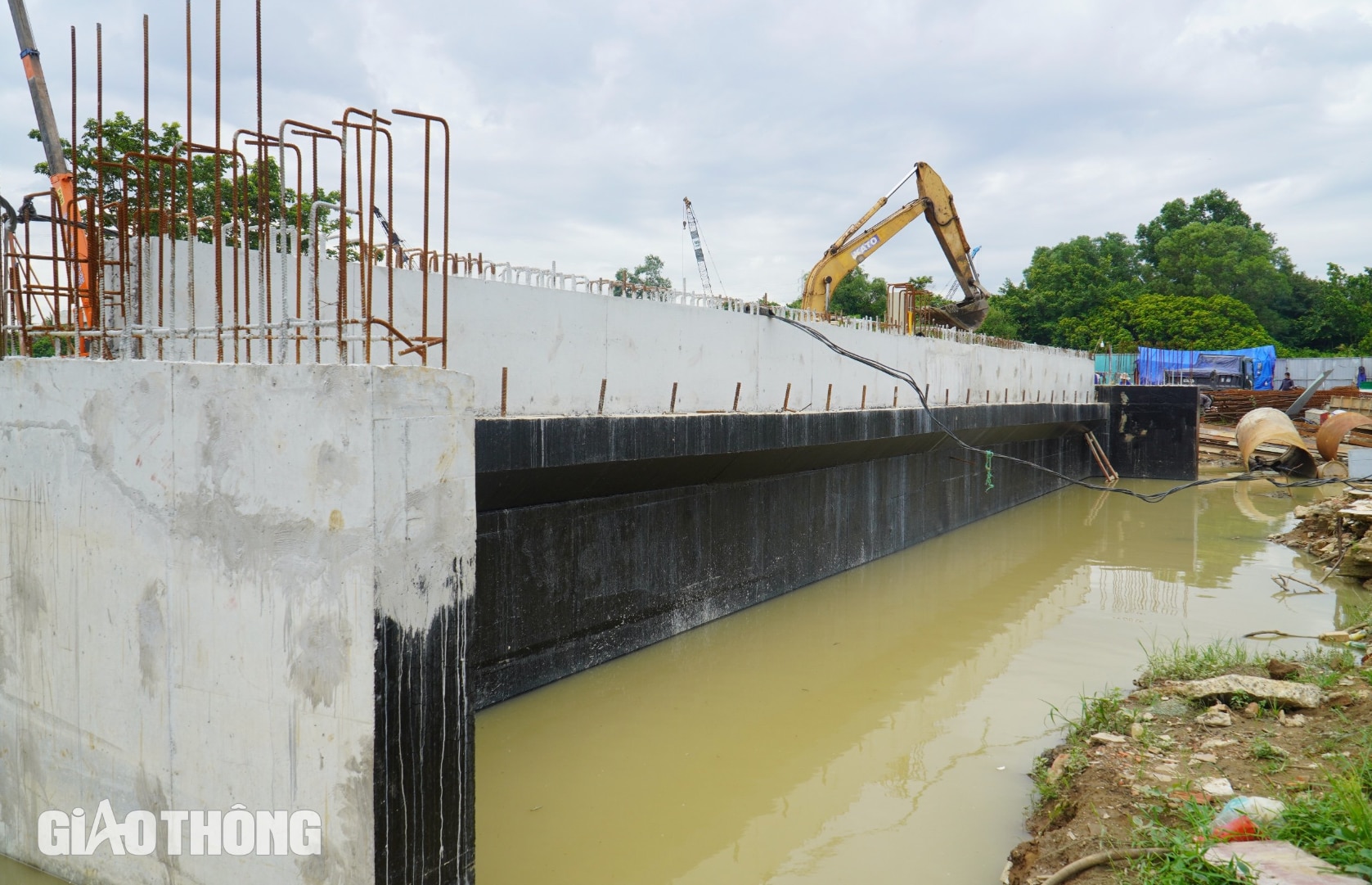 Năm cây cầu trên đường ven sông Cái khi nào đưa vào sử dụng?- Ảnh 2.