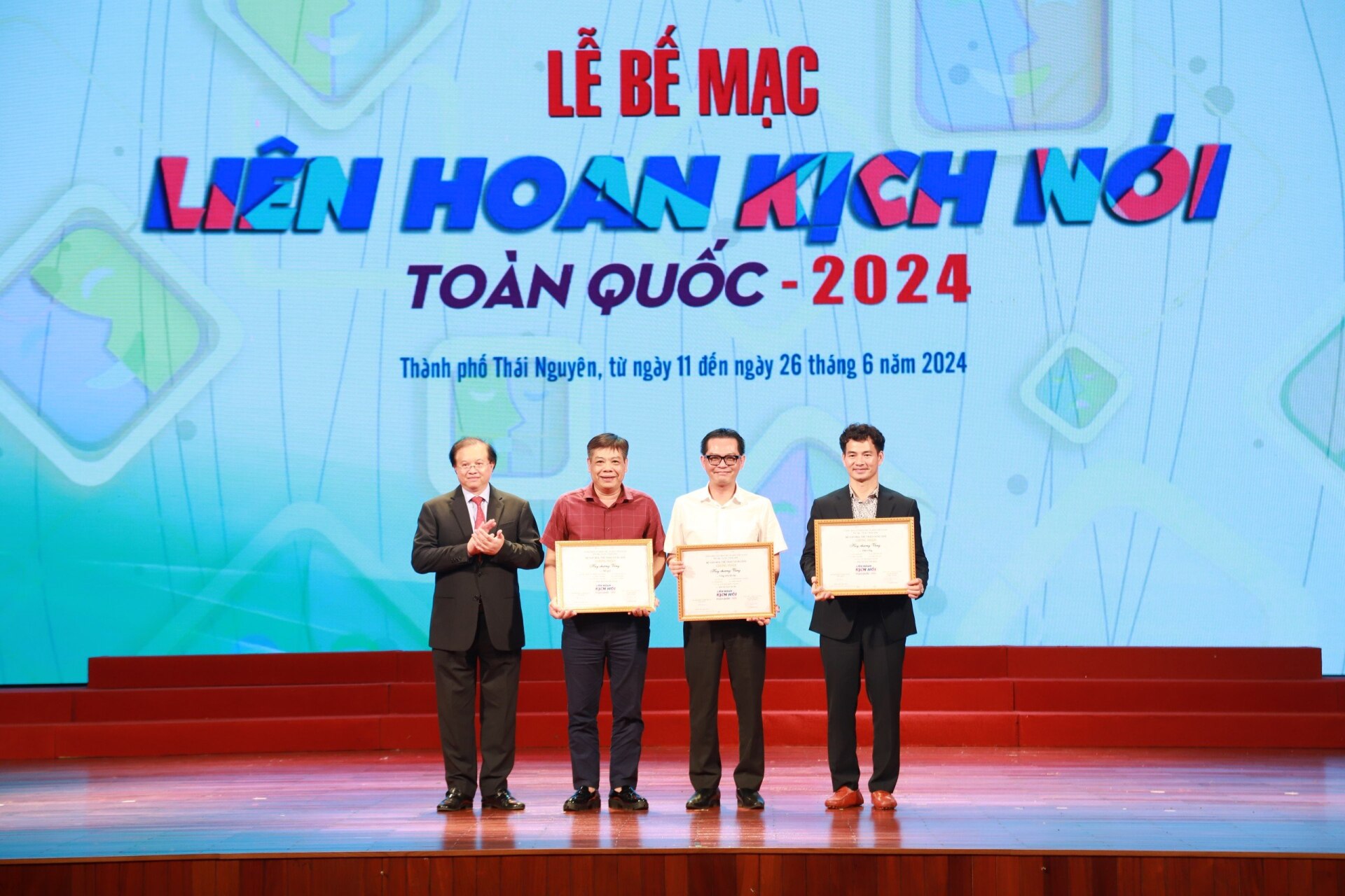 lien hoan kich noi toan quoc 2024 con do nhung dieu nuoi tiec hinh 3