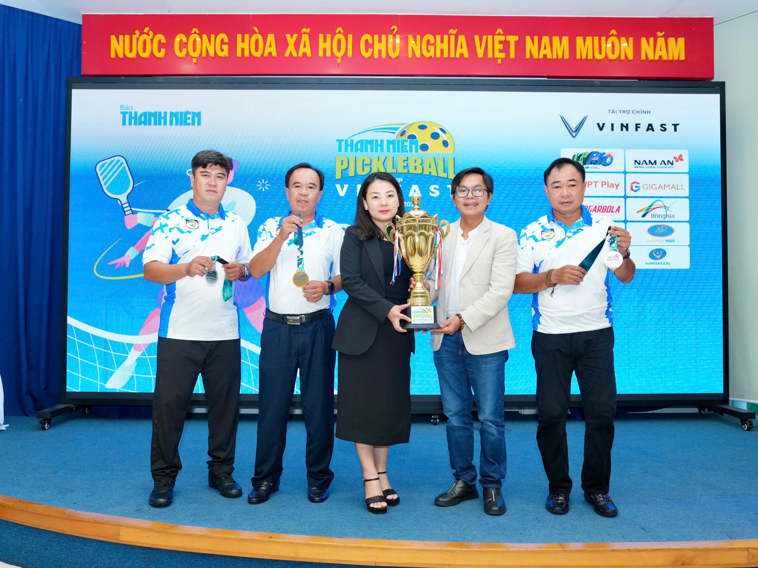 Nóng trận 'chung kết sớm' giải Pickleball Thanh Niên 2024 - Cúp VINFAST- Ảnh 3.