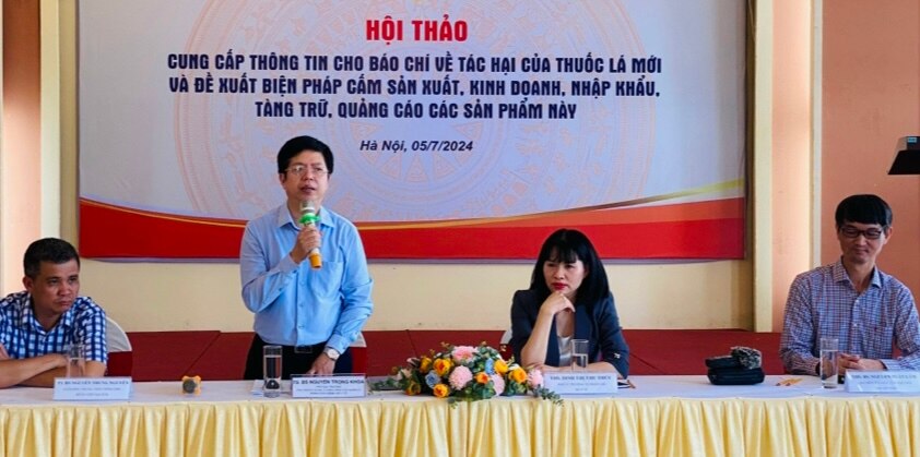 Các chuyên gia thảo luận tại hội thảo. Ảnh: Thuỳ Linh