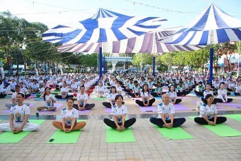 Gần 1.000 người tham gia Ngày quốc tế Yoga năm 2024 tại Cần Thơ