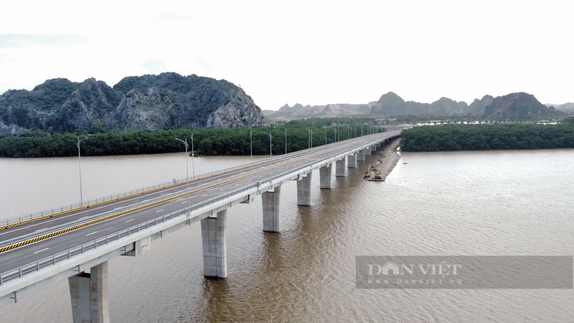 Cây cầu trị giá 2.000 tỷ đồng, dài gần 2 km nối Hải Phòng với Quảng Ninh sắp thông xe- Ảnh 7.