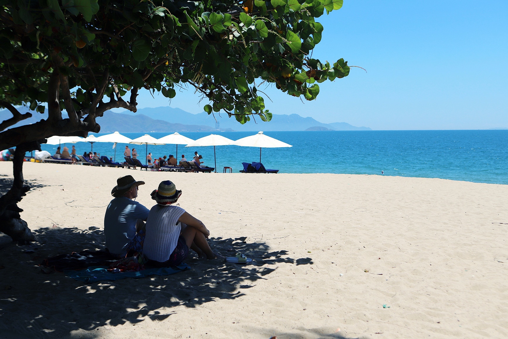 La playa de Nha Trang está despejada tras el desmantelamiento de las estructuras de 