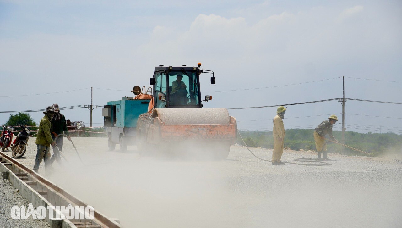 Cao tốc Biên Hòa qua Bà Rịa - Vũng Tàu sẵn sàng thảm nhựa, thông xe kỹ thuật sớm 5 tháng- Ảnh 5.