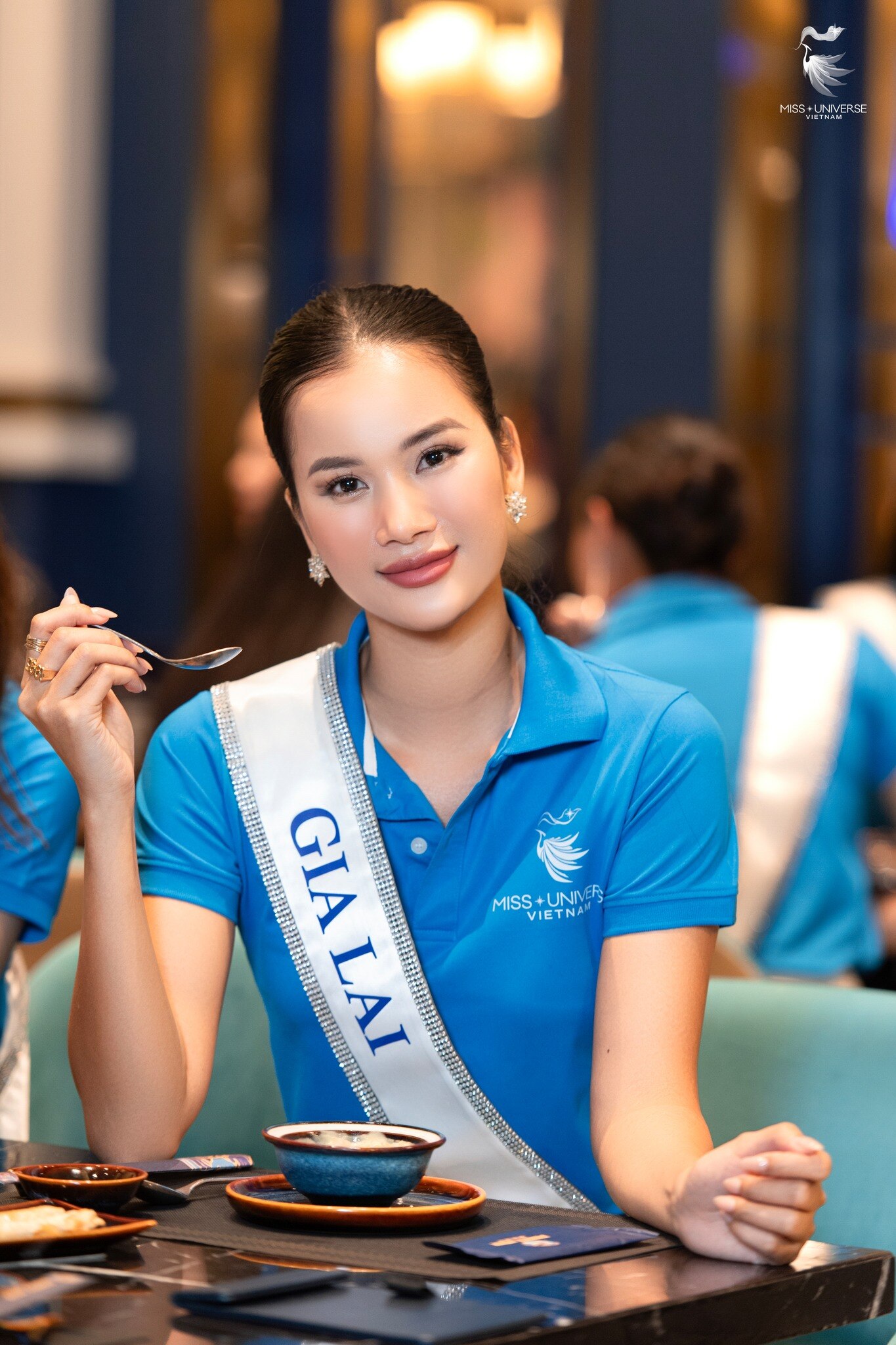 Chung kết Miss Universe Vietnam 2023: Hoa hậu Khánh Vân "chơi lớn" hứa sẽ lấy chồng nếu Hương Ly đăng quang - Ảnh 5.