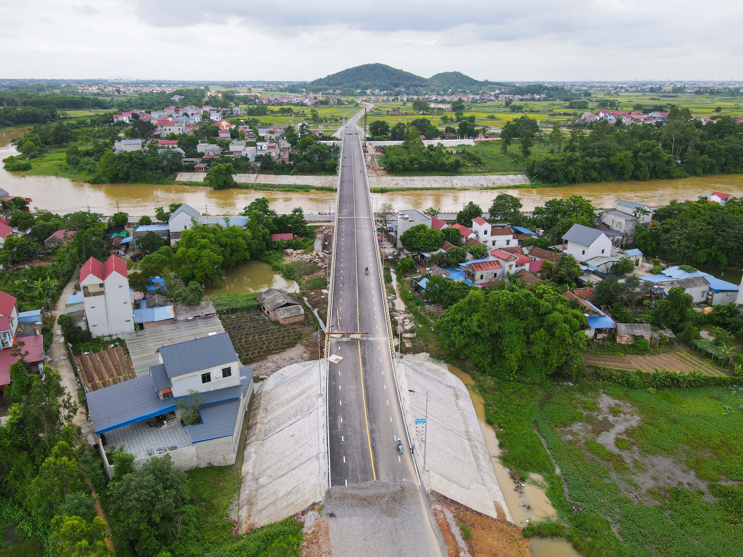 Đưa cầu nối 3 tỉnh vào sử dụng trong tháng 11- Ảnh 6.