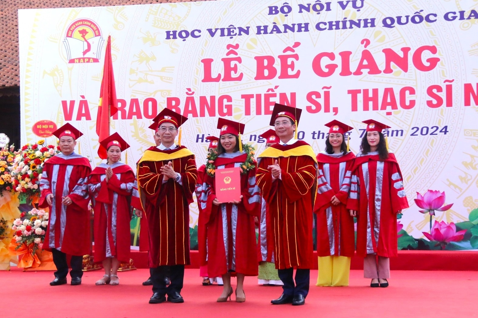 'Nghiên cứu khoa học là hành trình gian khổ'