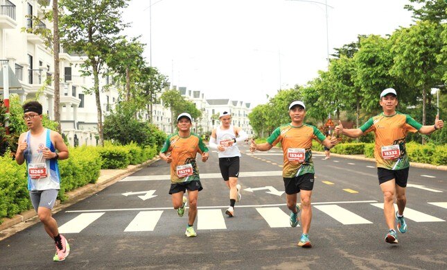 Thanh niên Đắk Lắk đua tranh ‘Bước chân đại ngàn’ ảnh 4