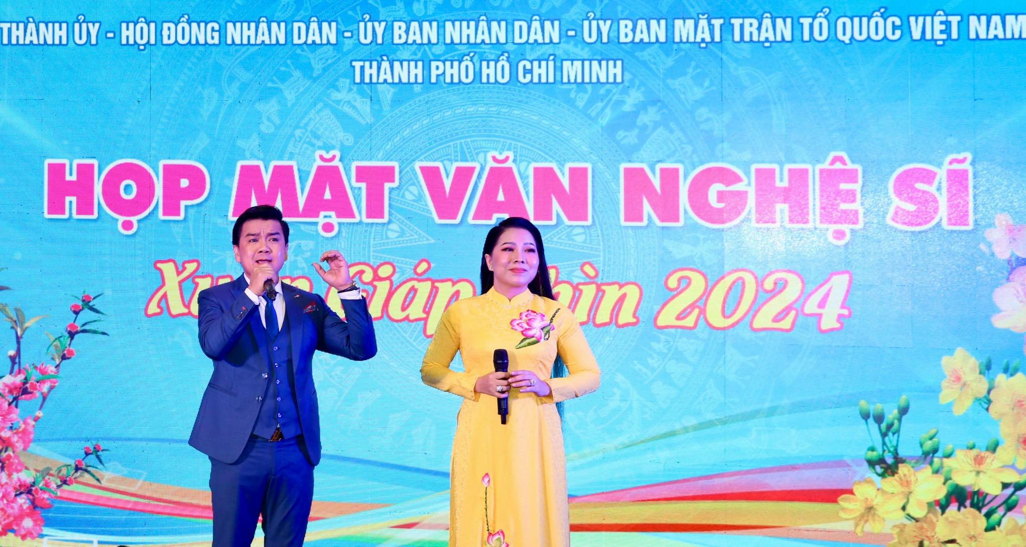 Lãnh đạo TP HCM  gặp gỡ văn nghệ sĩ đầu xuân 2024- Ảnh 12.