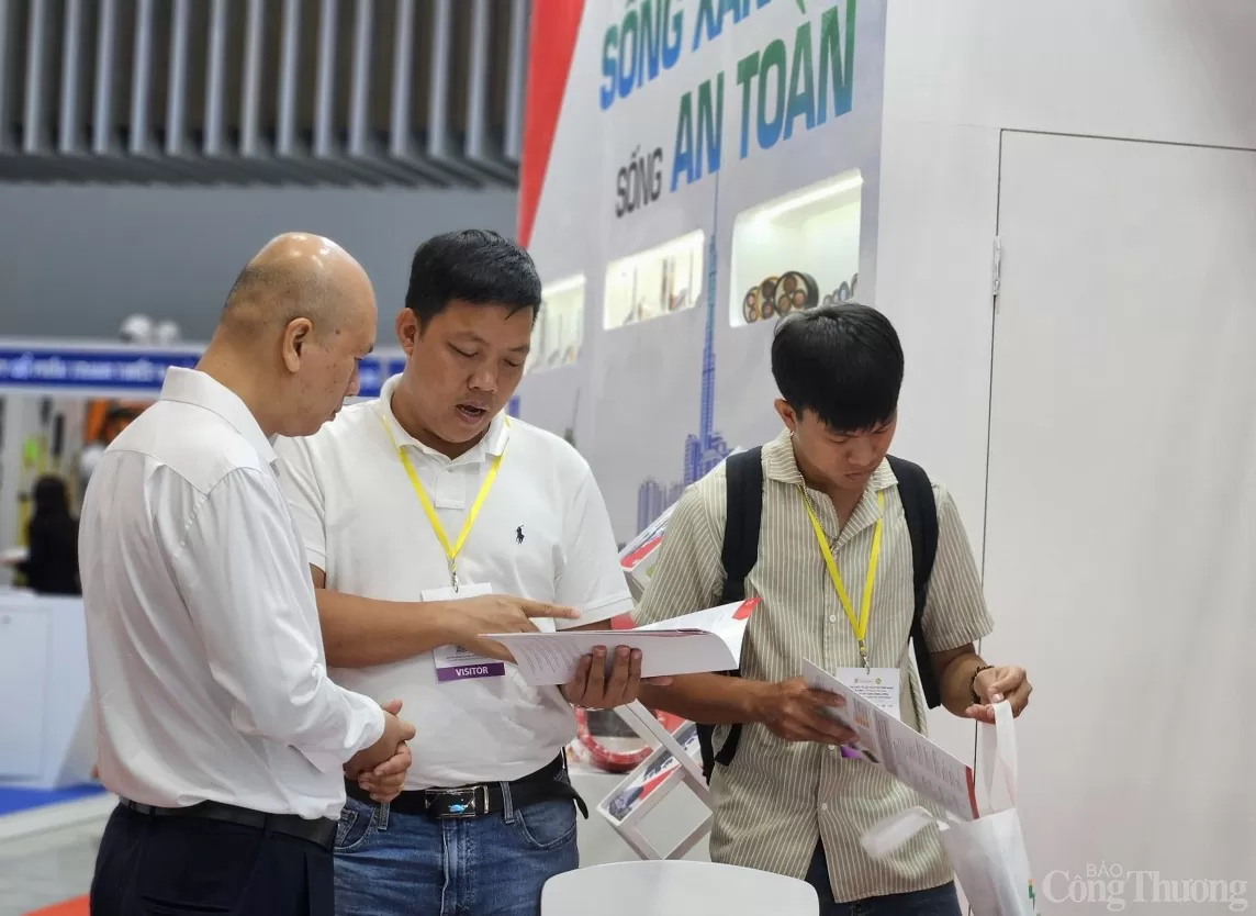 Khai mạc Triển lãm VIETNAM ETE và ENERTEC EXPO năm 2024 tại TP. Hồ Chí Minh