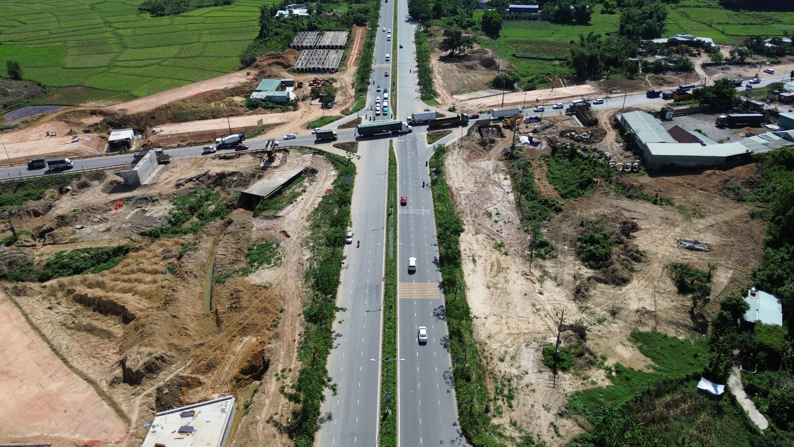 Đà Nẵng: Xử lý trường hợp rào nhầm thửa đất giao mặt bằng làm cao tốc- Ảnh 2.