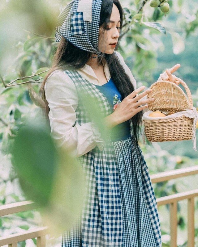 Xu hướng Milkmaid 'chiếm lĩnh' tủ đồ của các mỹ nhân- Ảnh 10.