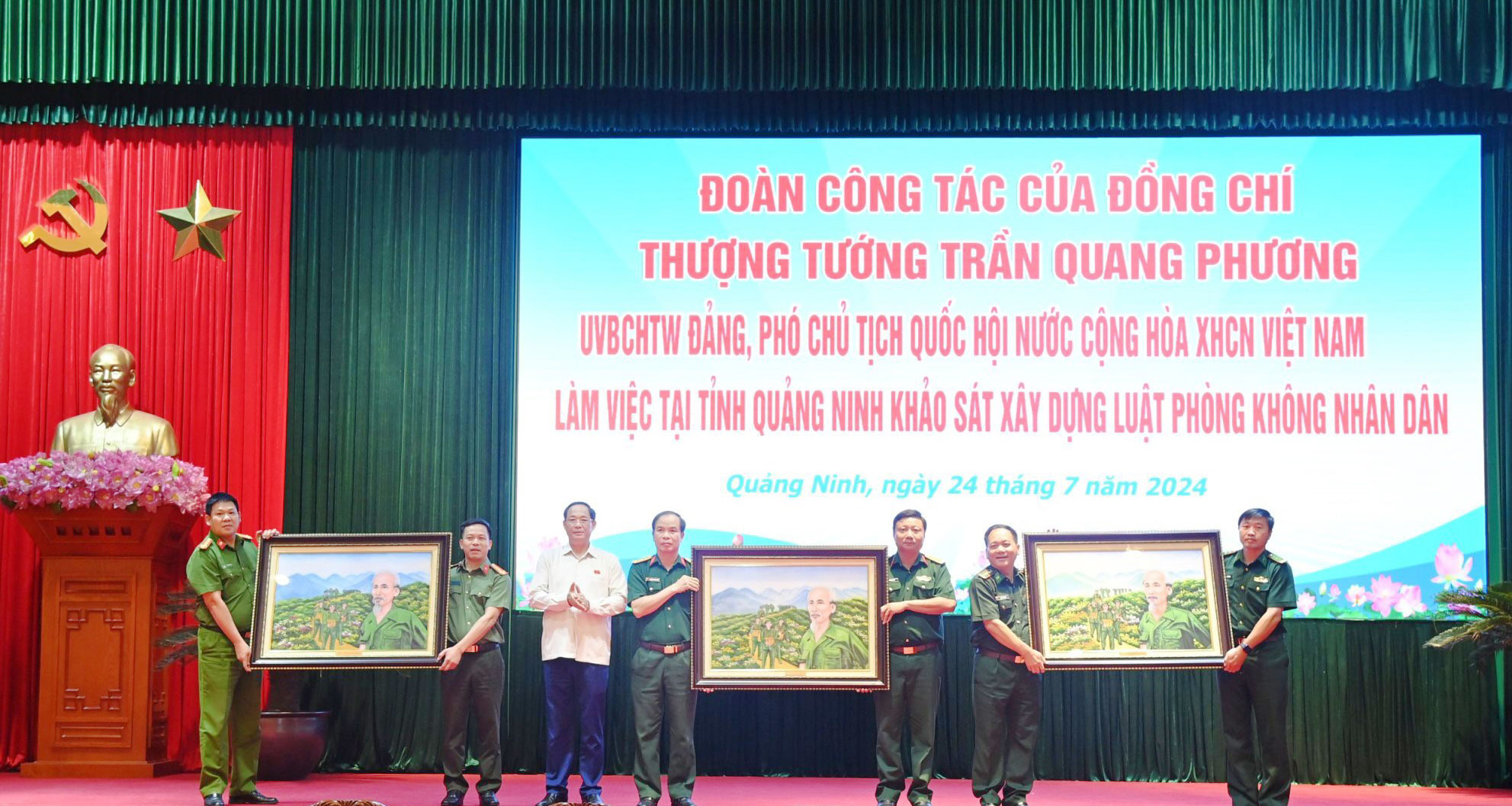 Phó Chủ tịch Quốc hội, Thượng tướng Trần Quang Phương làm việc với Ban Chỉ đạo Phòng không nhân dân tỉnh Quảng Ninh -0