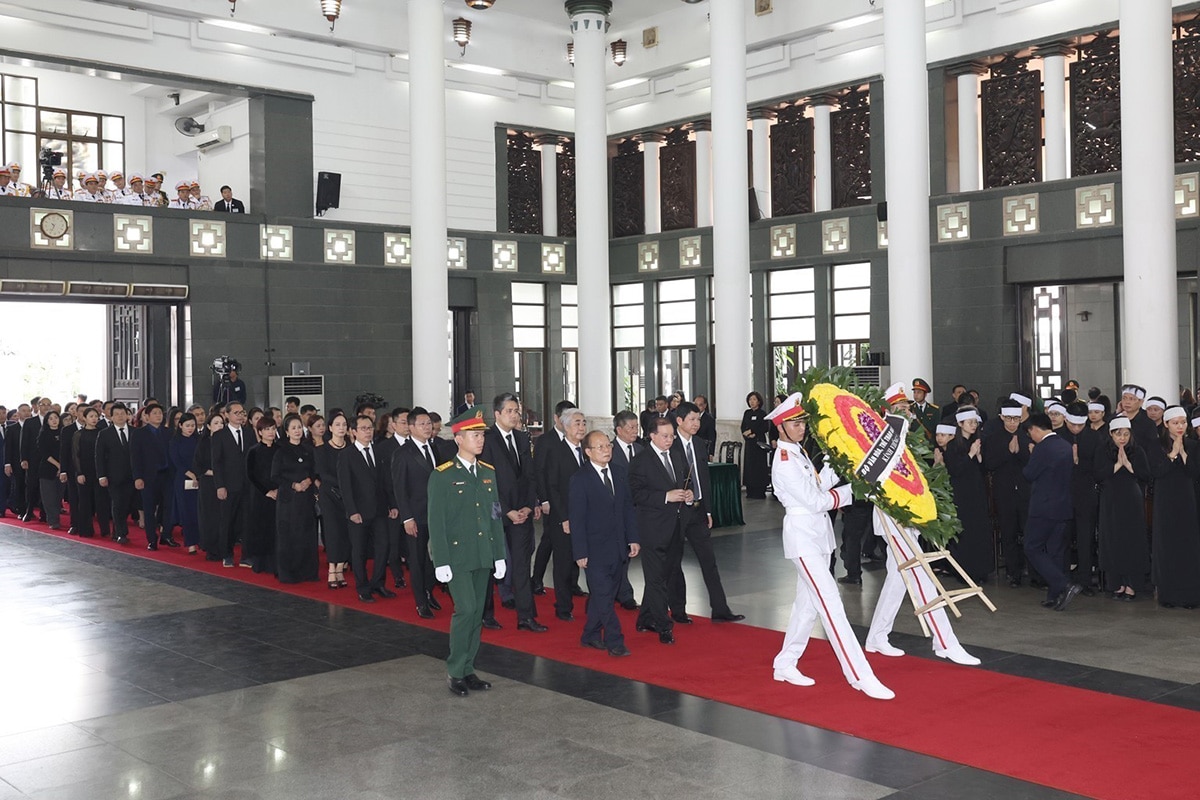 Lãnh đạo các bộ, ngành, cơ quan, đoàn thể Trung ương và các địa phương viếng Tổng Bí thư Nguyễn Phú Trọng -0