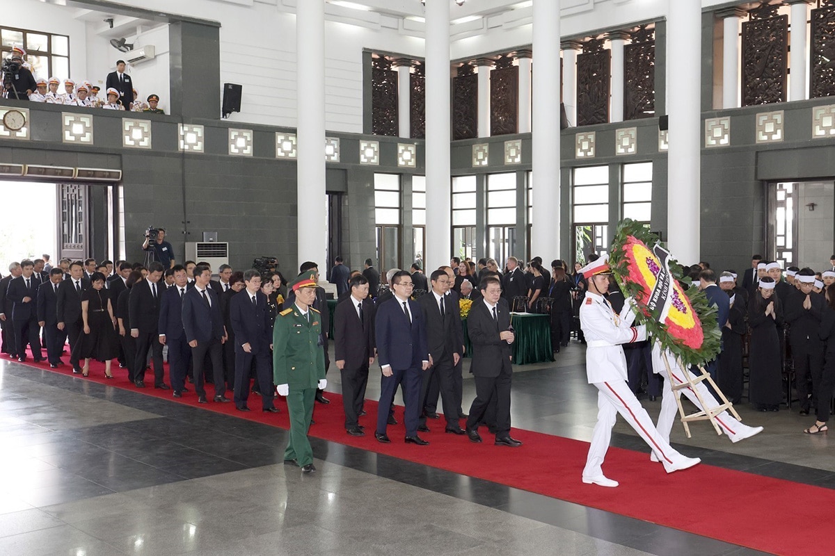 Lãnh đạo các bộ, ngành, cơ quan, đoàn thể Trung ương và các địa phương viếng Tổng Bí thư Nguyễn Phú Trọng -0