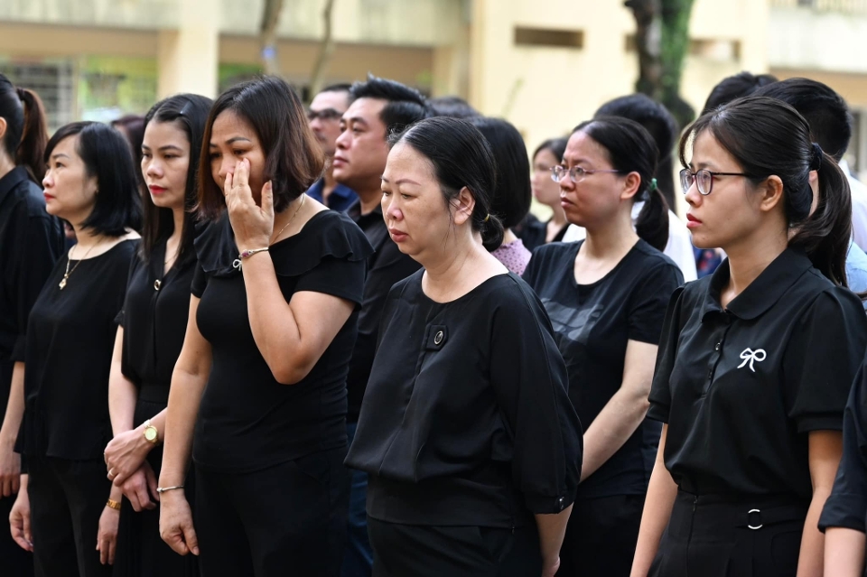 Các nhà giáo xúc động, tiếc thương vô hạn trước sự ra đi của nhà lãnh đạo mẫu mực, hết lòng vì đất nước, Nhân dân