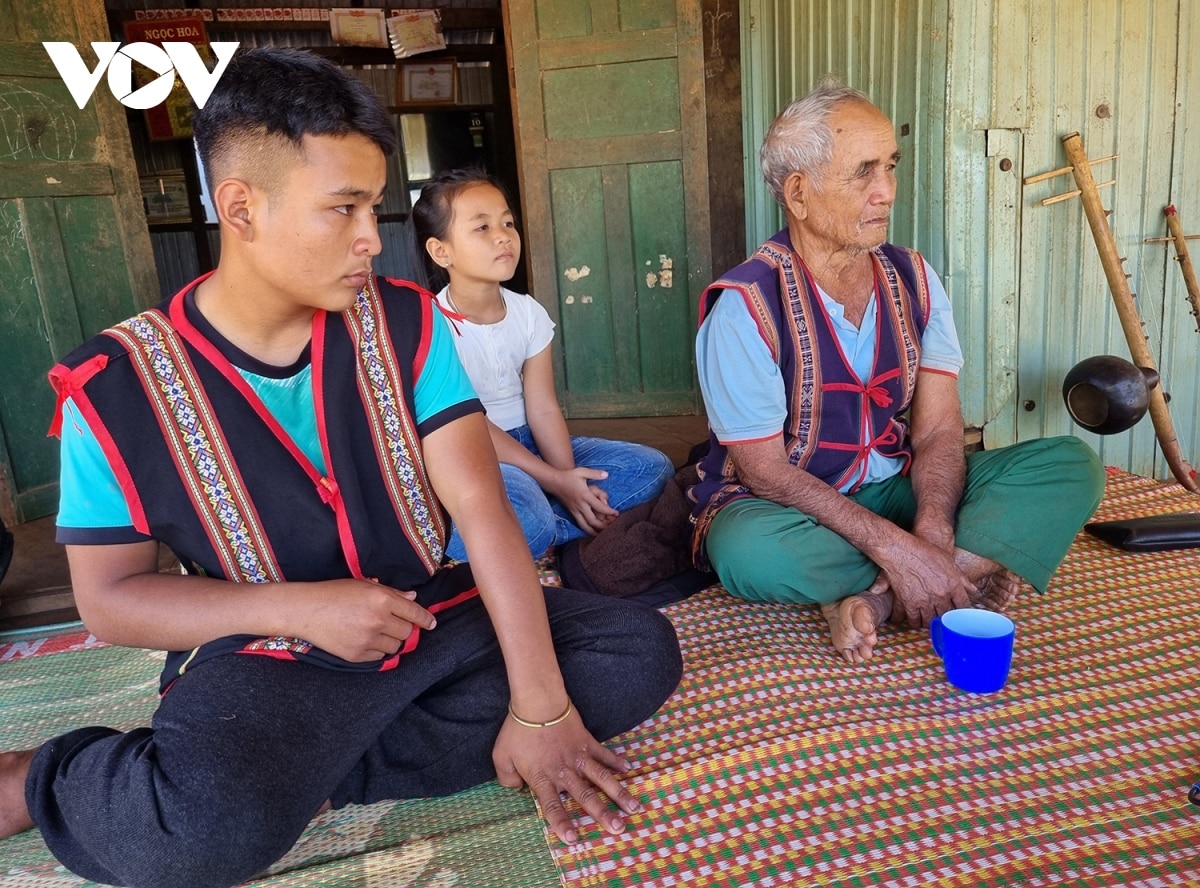 nho loi tong bi thu, nguoi tay nguyen doan ket, gin giu van hoa dan toc hinh anh 3