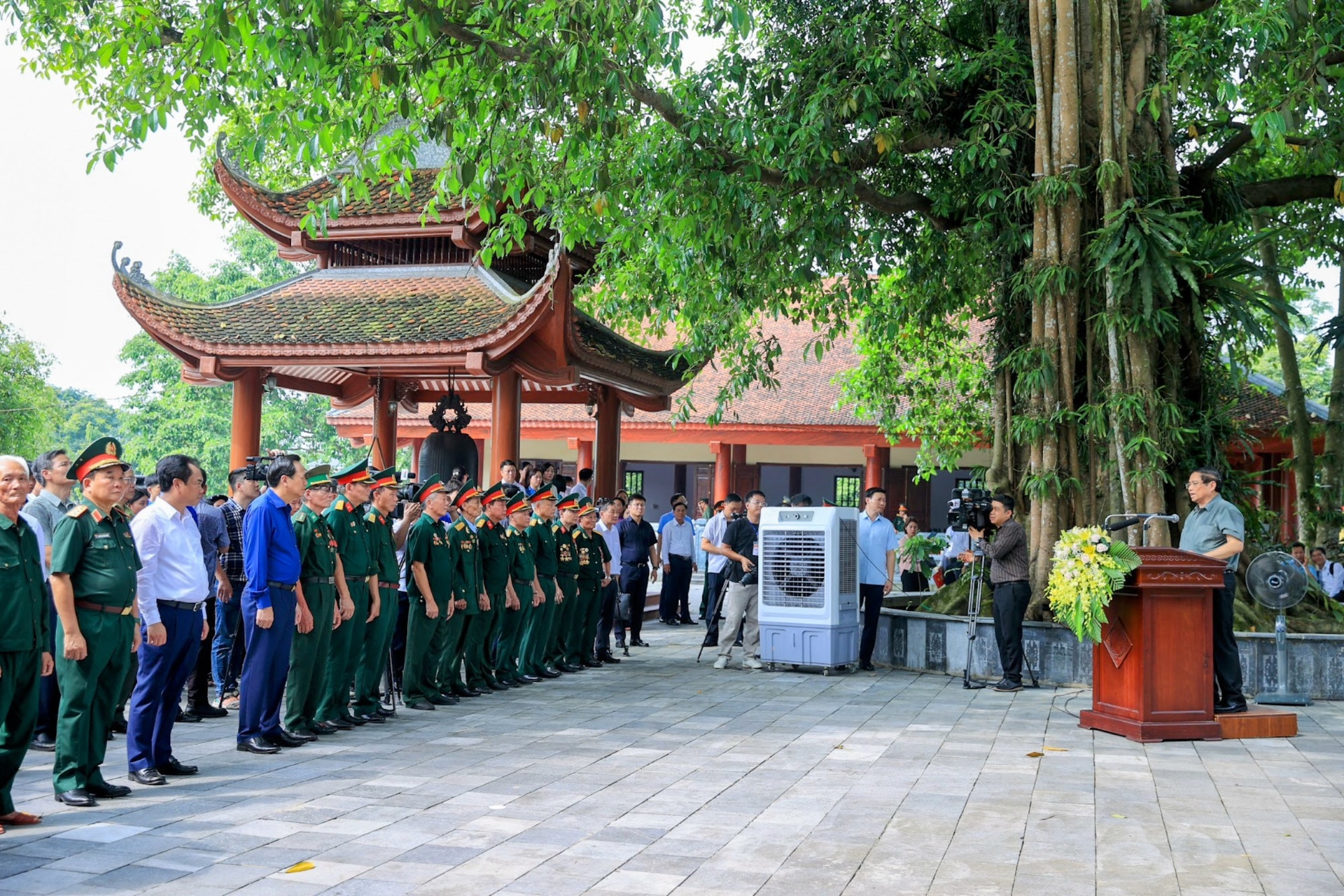 Chính sách với người có công luôn luôn được ưu tiên hàng đầu trong tổng thể chính sách an sinh xã hội*- Ảnh 2.