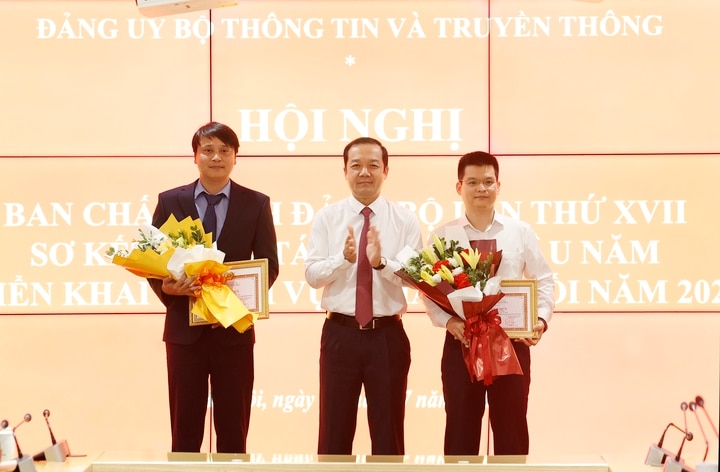 Đảng ủy Bộ Thông tin và Truyền thông sơ kết công tác 6 tháng đầu năm 2024- Ảnh 5.