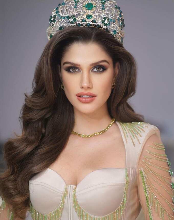 Đương kim Hoa hậu Hòa bình Quốc tế Isabella Menin: Ban giám khảo "đau đầu" để tìm ra tân Miss Grand International 2023 - Ảnh 6.