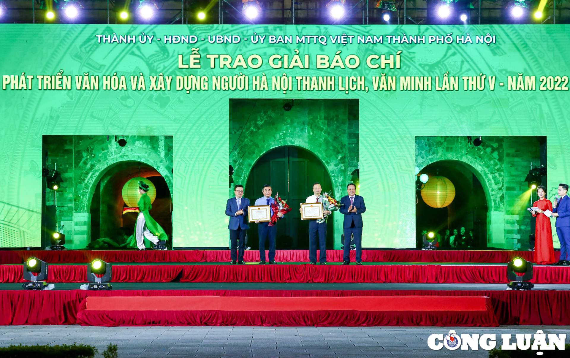 tang cuong tuyen truyen ve giai bao chi viet ve phat trien van hoa ha noi hinh 1