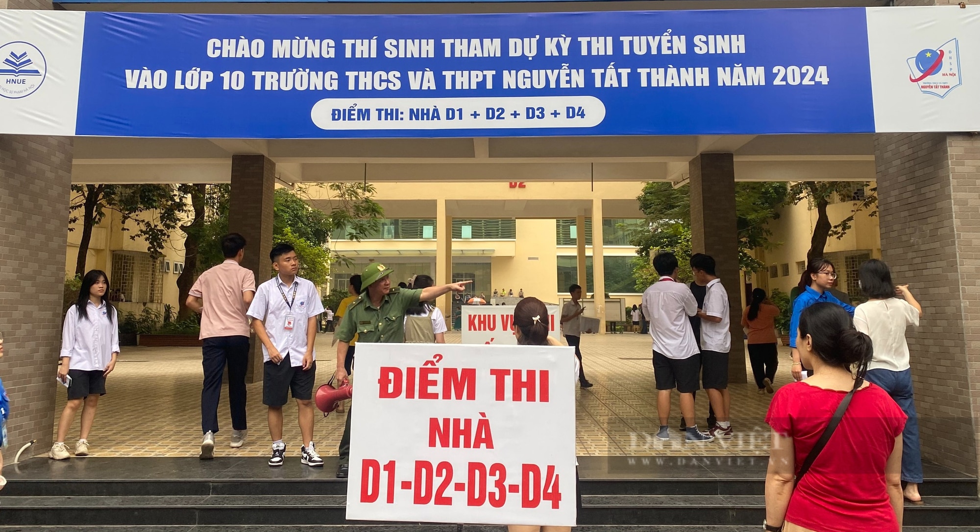 Điểm chuẩn vào lớp 10 Trường THCS và THPT Nguyễn Tất Thành năm 2024: 9 điểm/môn vẫn trượt- Ảnh 1.