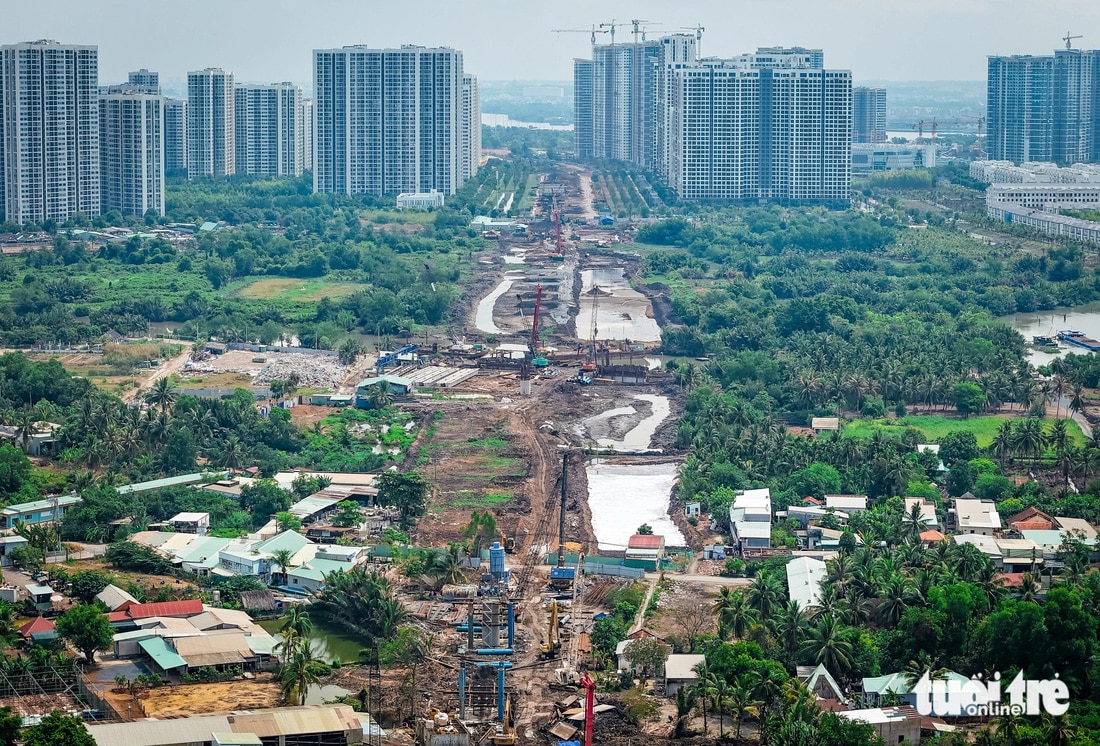 Dự án vành đai 3 TP.HCM đoạn qua địa bàn TP Thủ Đức - Ảnh: CHÂU TUẤN