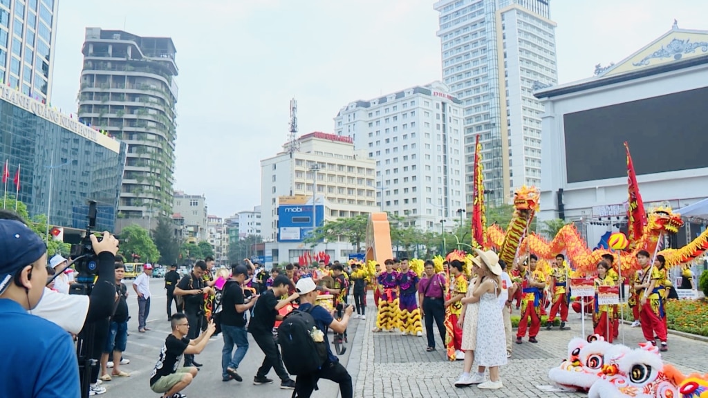 Quảng Ninh: Du lịch tiếp tục tăng trưởng - Ảnh 1.