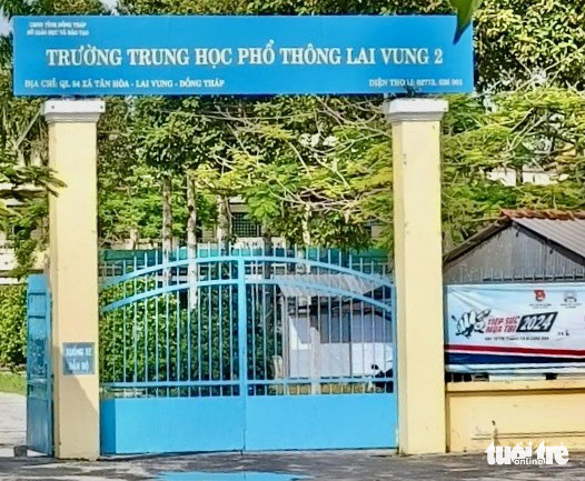 Giáo viên Trường THPT Lai Vung 2 bức xúc sau hơn 3 tháng gửi đơn khiếu nại vẫn chưa nhận được kết quả trả lời của Thanh tra Sở Giáo dục và Đào tạo - Ảnh: ĐẶNG TUYẾT