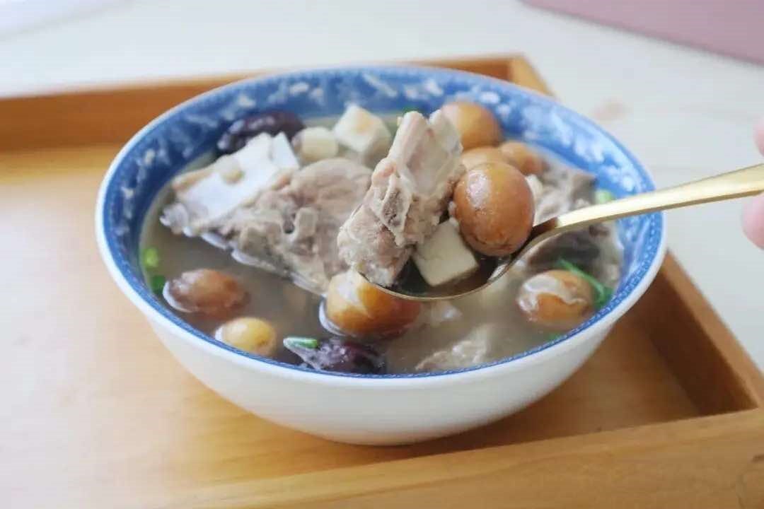 Loại quả chỉ có vào mùa hè, dùng nấu canh: Giúp dưỡng dạ dày, trị ho, đẹp da lại vô cùng ngon miệng - Ảnh 1.