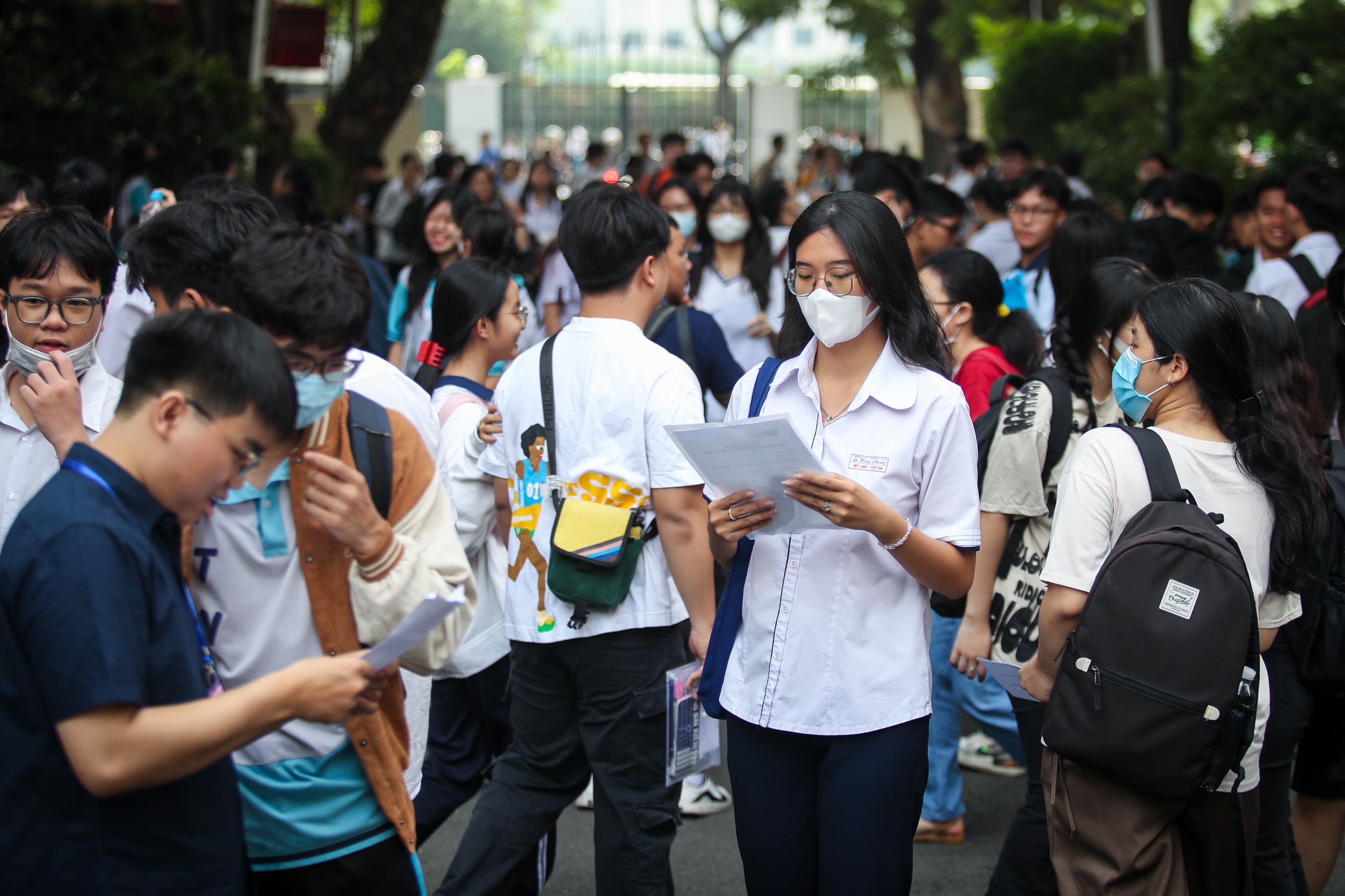 Đề thi đánh giá năng lực đổi cấu trúc, thí sinh đổ xô ôn toán, tiếng Anh- Ảnh 1.