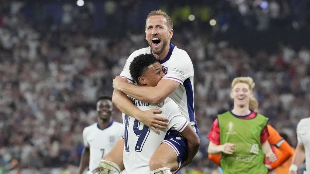 Harry Kane: Tôi xứng đáng được hưởng phạt đền - 2