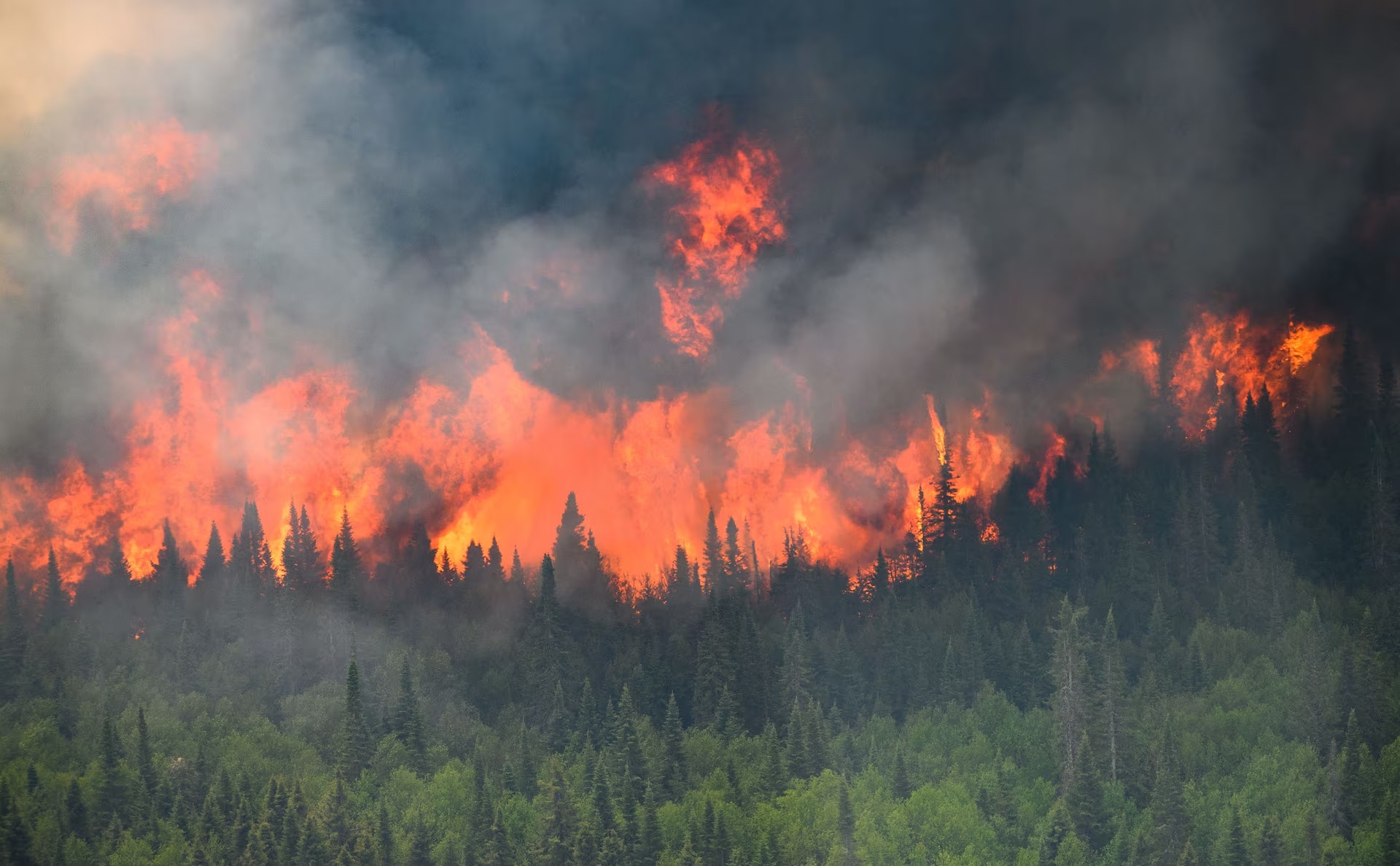 luong co2 ky luc da xam nhap bau khi quyen vao nam 2023 hinh 1