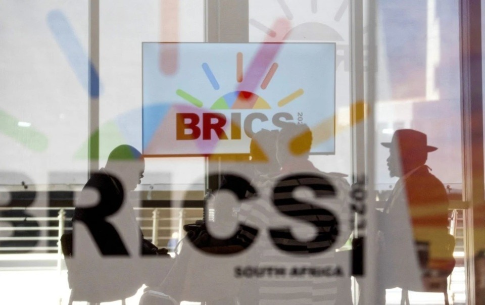 Nga nói BRICS đang rời khỏi không gian bị đồng USD thống trị, thêm một nước hoàn tất việc tích hợp hệ thống thanh toán Mir