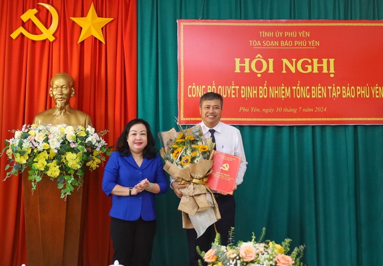 bo nhiem nha bao nguyen khanh minh giu chuc tong bien tap bao phu yen hinh 1