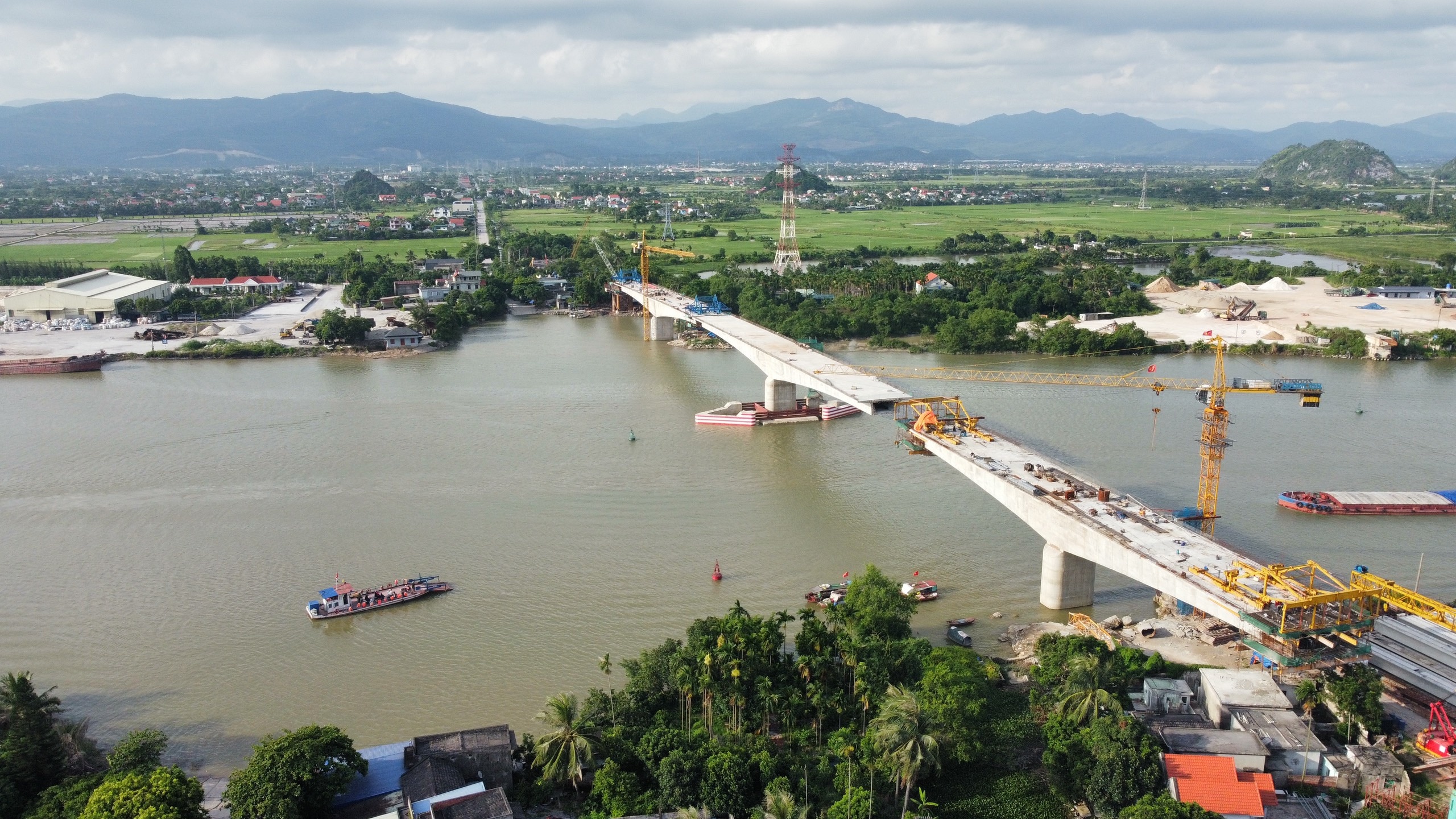 Hải Phòng: Phấn đấu hợp long cầu Lại Xuân trong tháng 8- Ảnh 1.