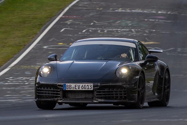 porsche an dinh thoi gian ra mat xe 911 dong co hybrid hinh 1